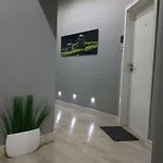 Lazurowy I Słoneczny Z Darmowym Parkingiem Strzeżonym *