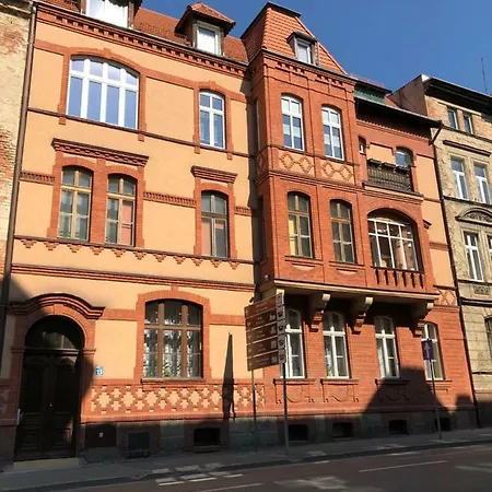 Lazurowy I Sloneczny Z Darmowym Parkingiem Strzezonym Apartment *